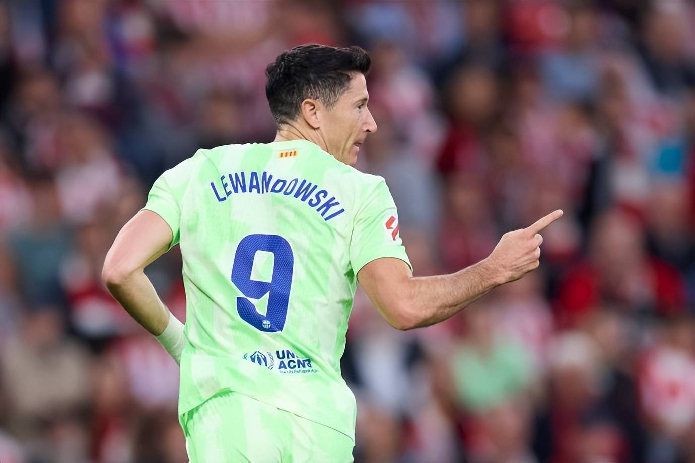 爱游戏体育-包含莱万多夫斯基官方宣布出色发挥新规，美国队引发争议！的词条-爱游戏体育