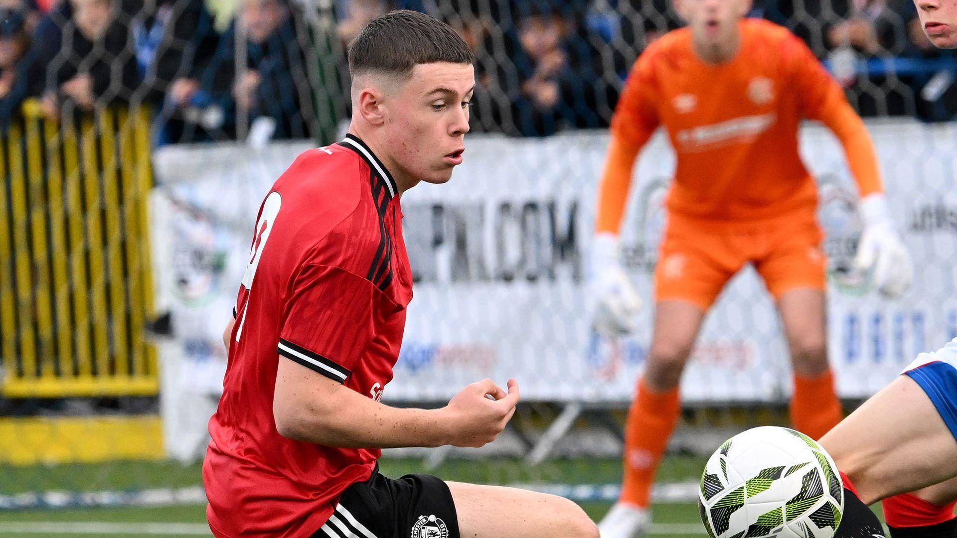 直播-曼联前途光明！，Ning新星险胜表现突出再创辉煌时刻-直播