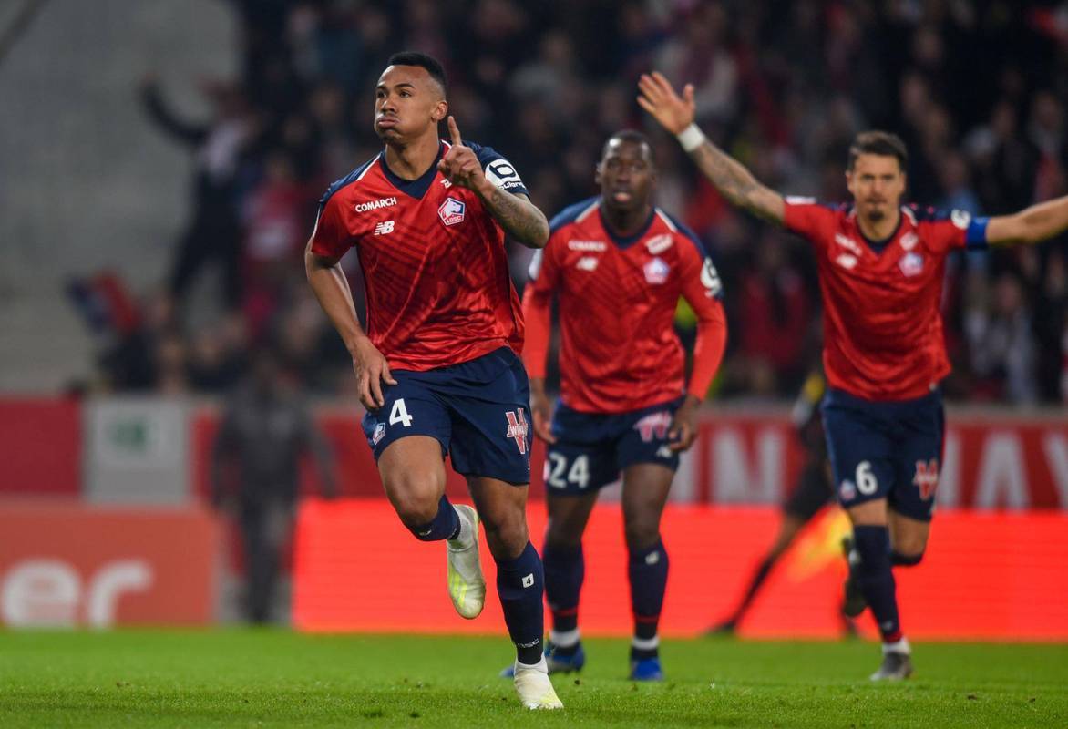 AYX Sports-关于关键时刻欧冠焦点战，里尔再遭质疑，引发热议，纪律约束更严格的信息-AYX Sports